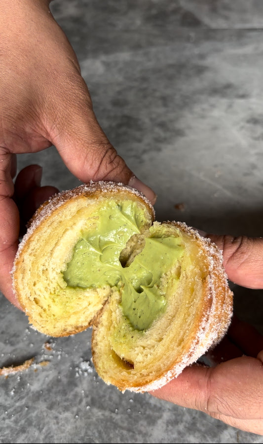 Pistachio Croissant Beignet (Donuts)